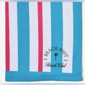 ✨✨Beach Riot Beach Club Towel✨✨